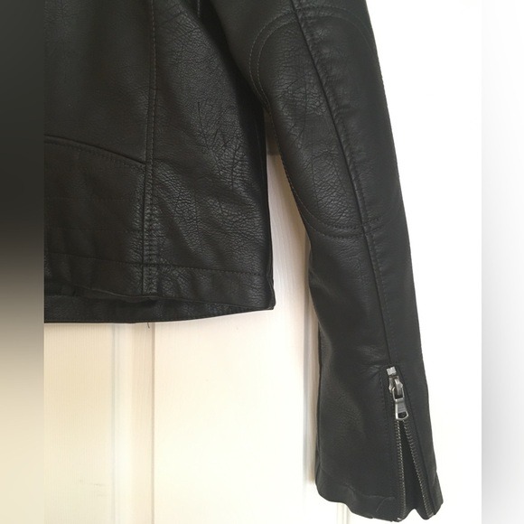 Levi Strauss & Co. Black Jacket - Picture 8 of 11